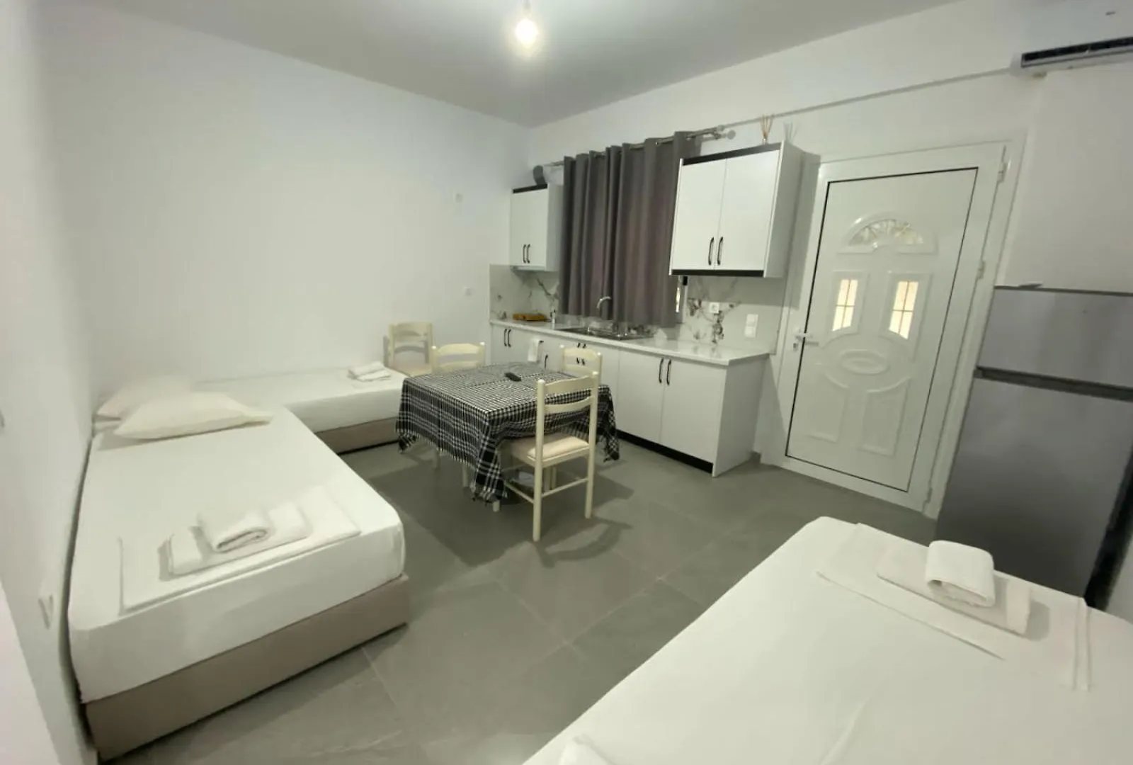 아파트 Villa Zotaj 2 사밀 알바니아
